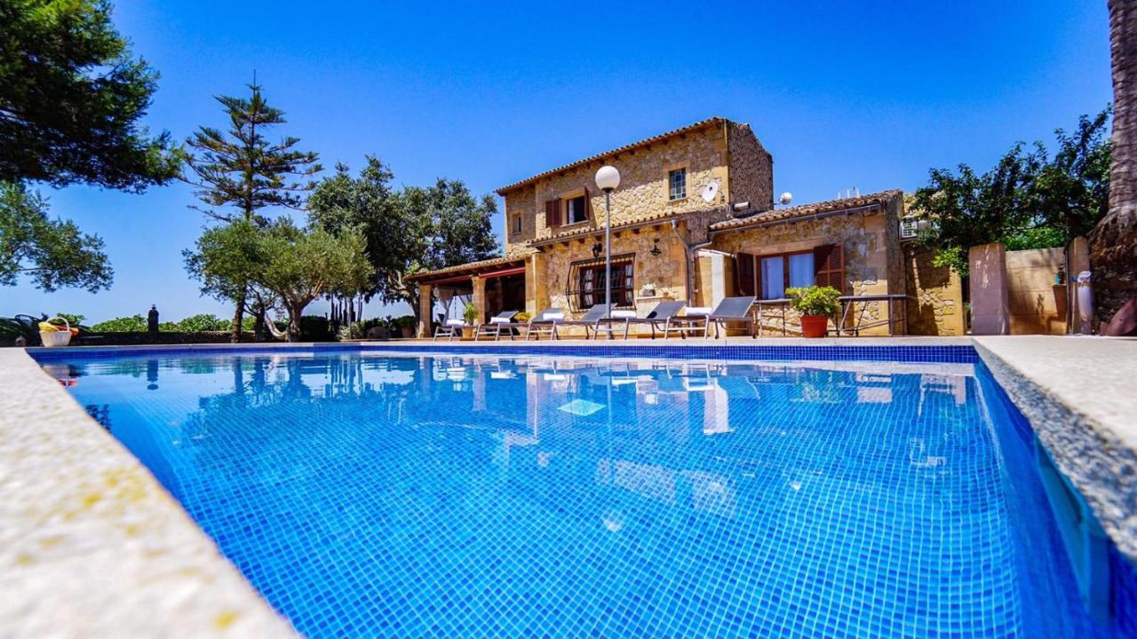 Villa Vinyes Grau *